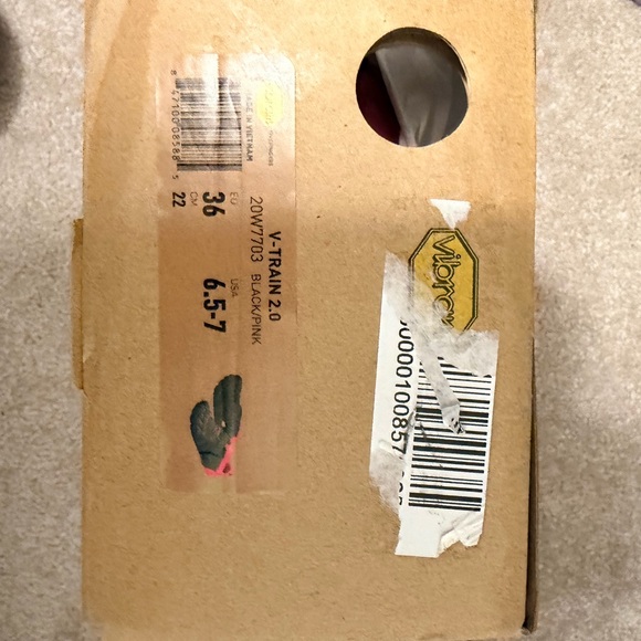 Vibram Pink and Black Women's Sneakers - Picture 9 of 9